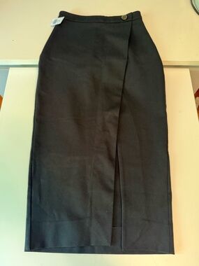 NWT Babaton Leona Skirt